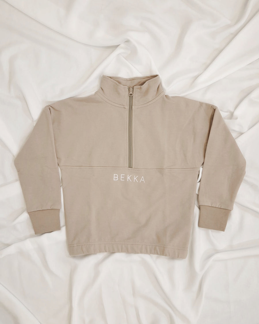 YOUNG Highschool zip sweater - Deep sand