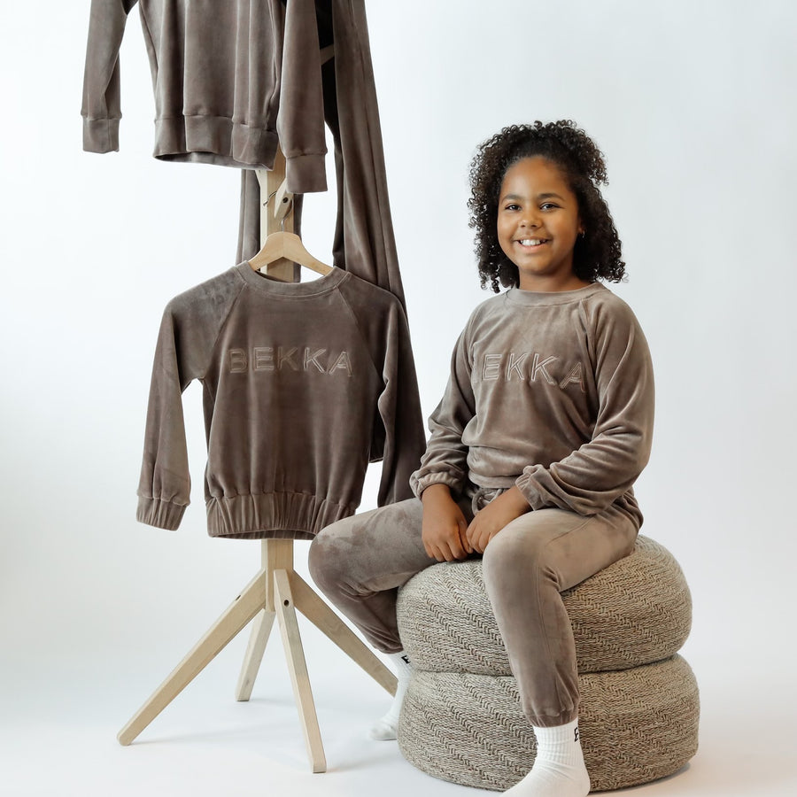 YOUNG Soft Velvet Sweater - Faded Brown (6912013140135)