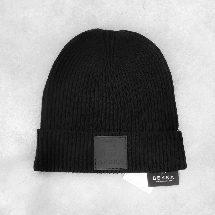 YOUNG Basic Beanie - Black